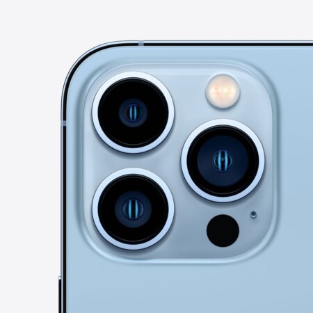 776b200ee747977b324ed4cfb766757f39c51373_iPhone_13_Pro_Sierra_Blue_PDP_Image_position_3_EN